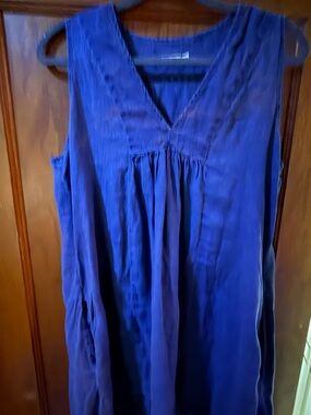 Faherty Sleeveless V-Neck Tunic in Royal Blue